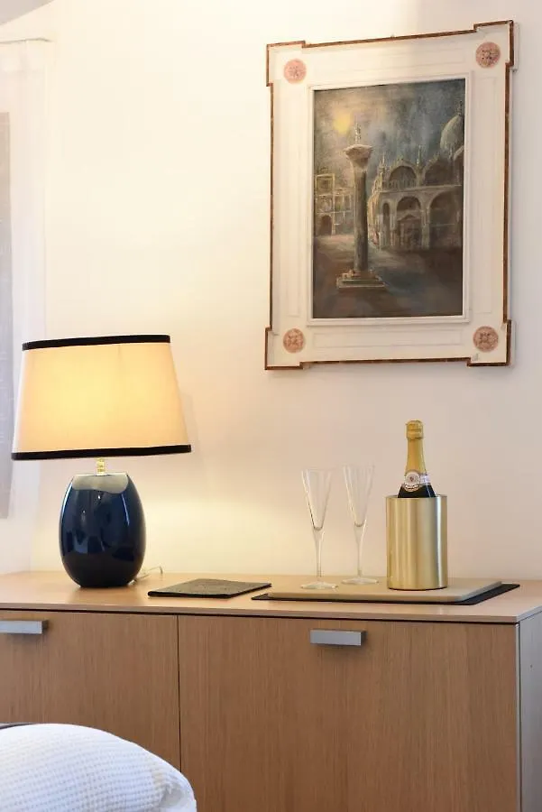 Sweet Apartment Frari Venecia