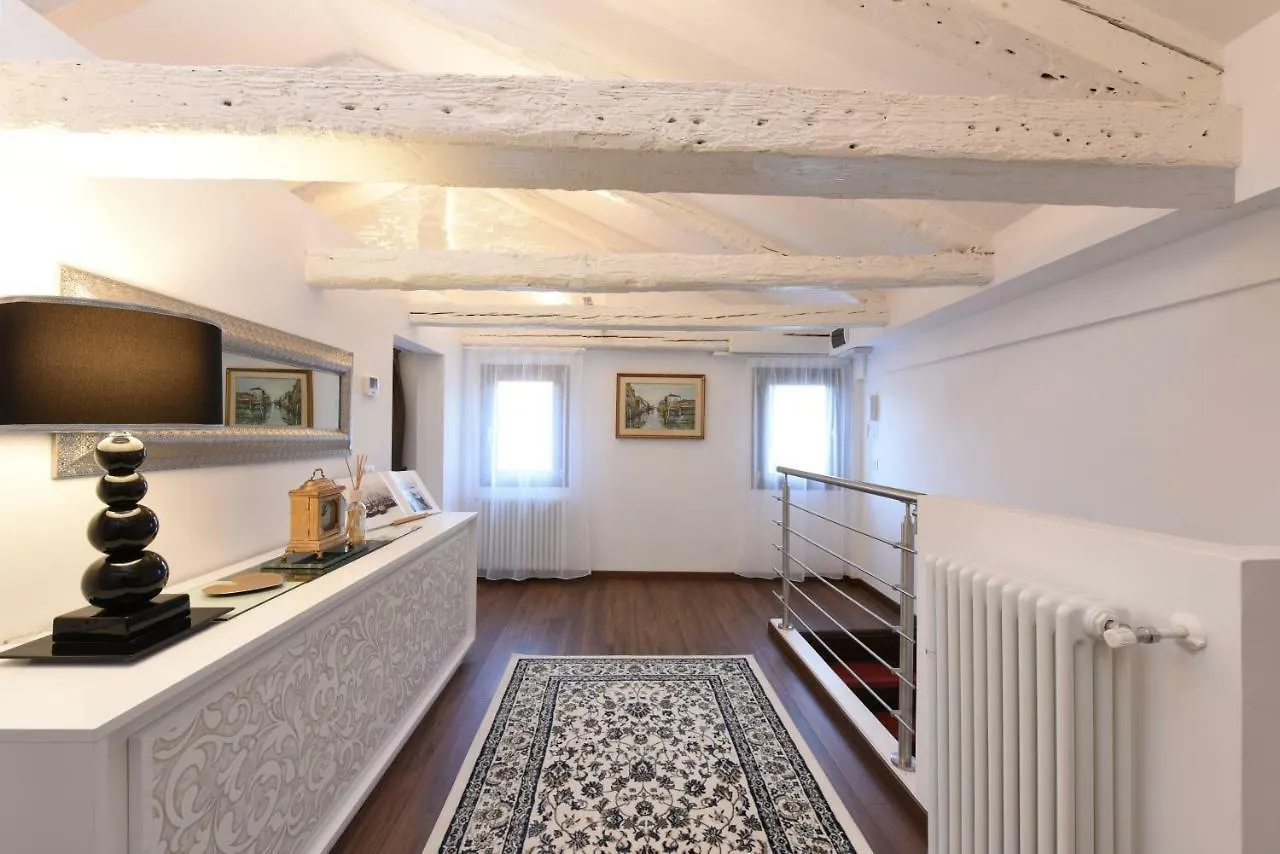 Sweet Apartment Frari Venecia