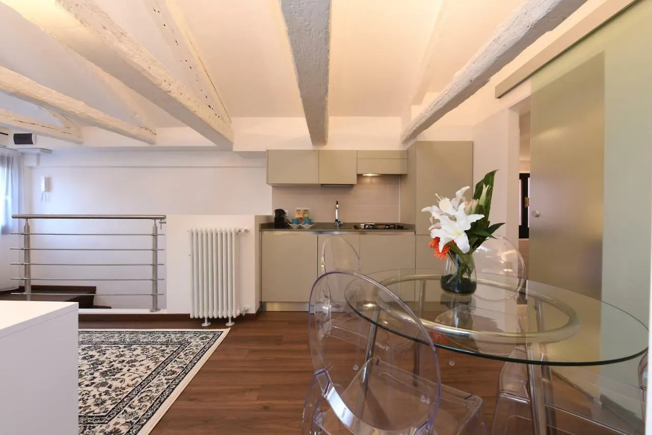 Sweet Apartment Frari Venecia
